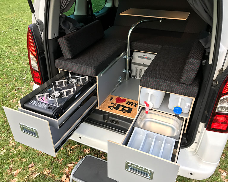 Fertige Boxen für ein komplettes Miniwohnmobil - 3DotZero Automotive BV